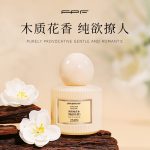Woody floral fragrance is pure and sultry